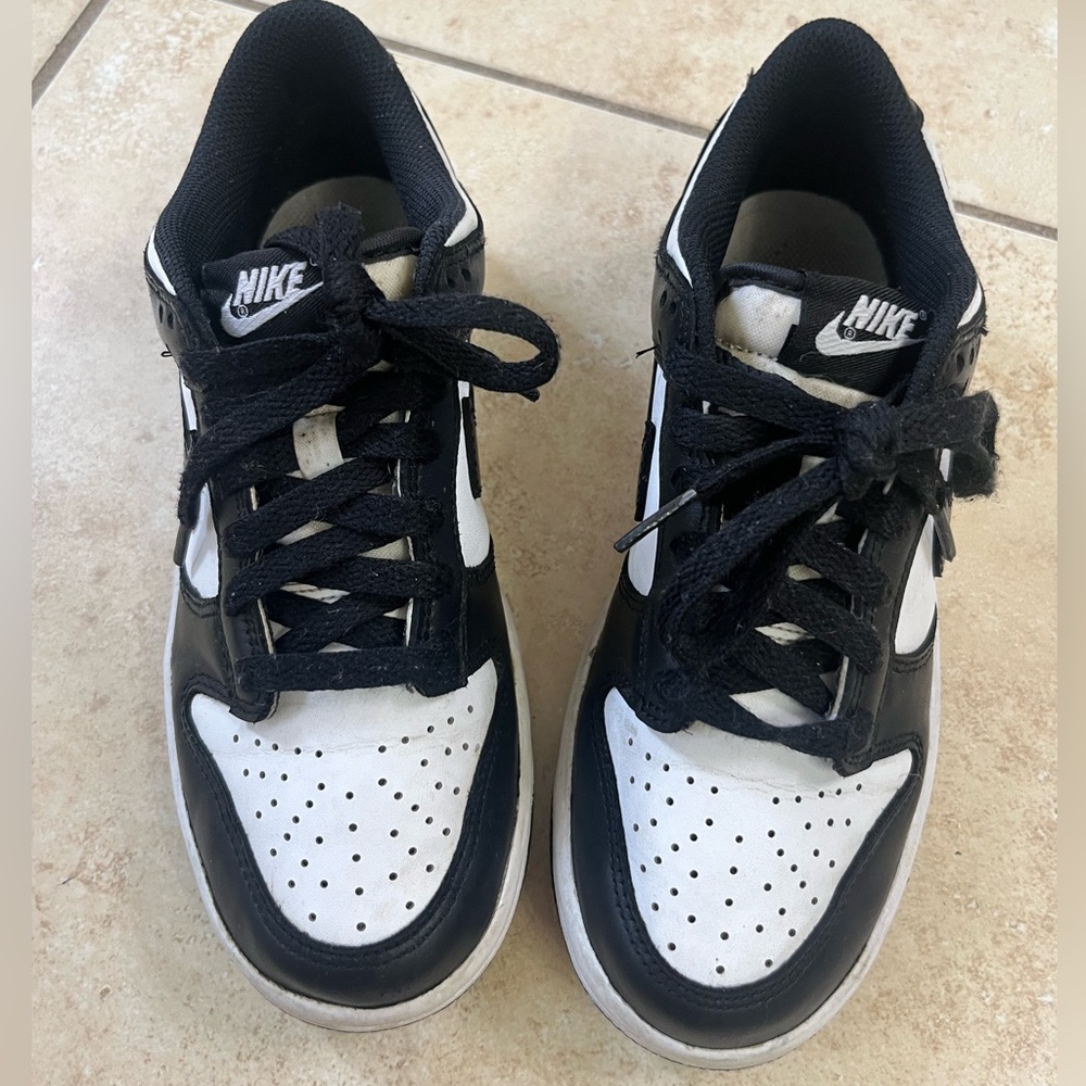 Nike youth pandas